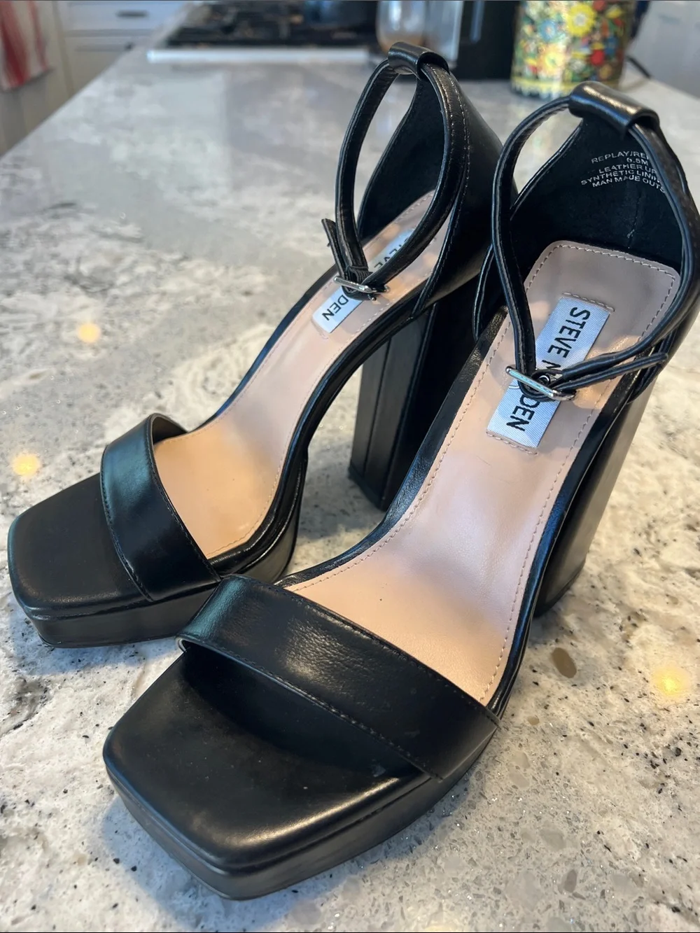 Steve Madden Carrson Black Platform Block Heels Square Toe Size 6.5 Like New